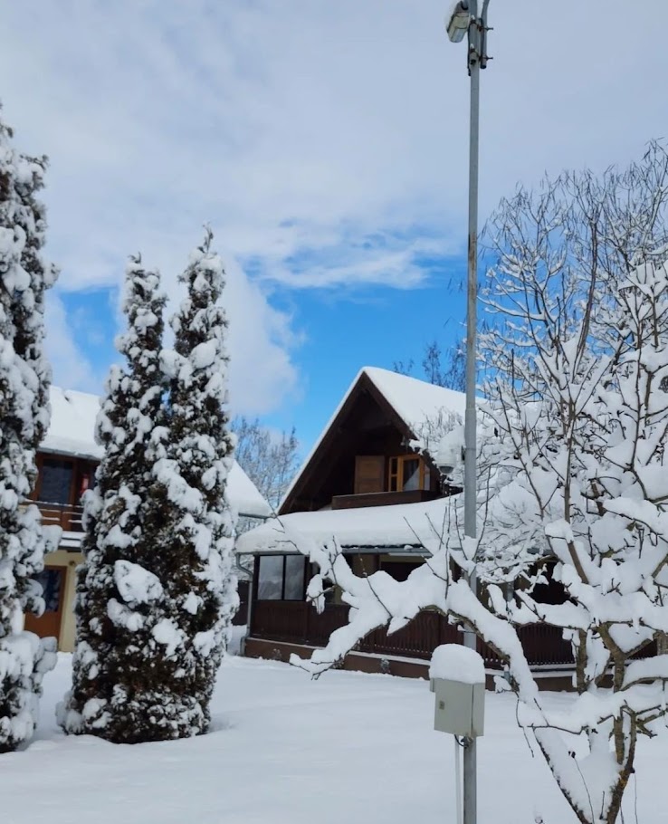 Cauta disponibilitate Cabana 23